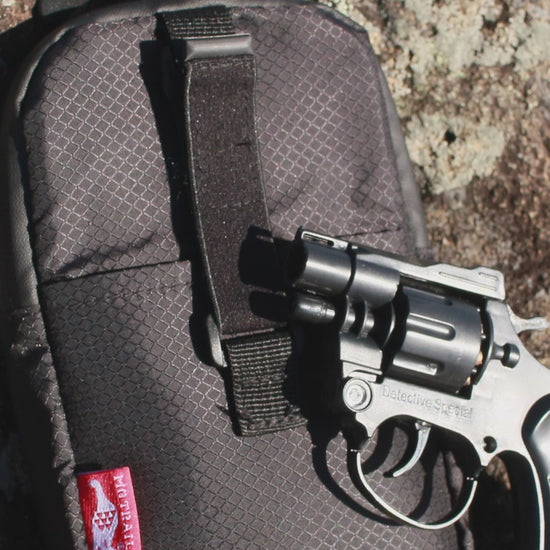 フリースタイルアウトドアポーチ スマホポーチ 熊除け 火薬キャップ銃 携帯